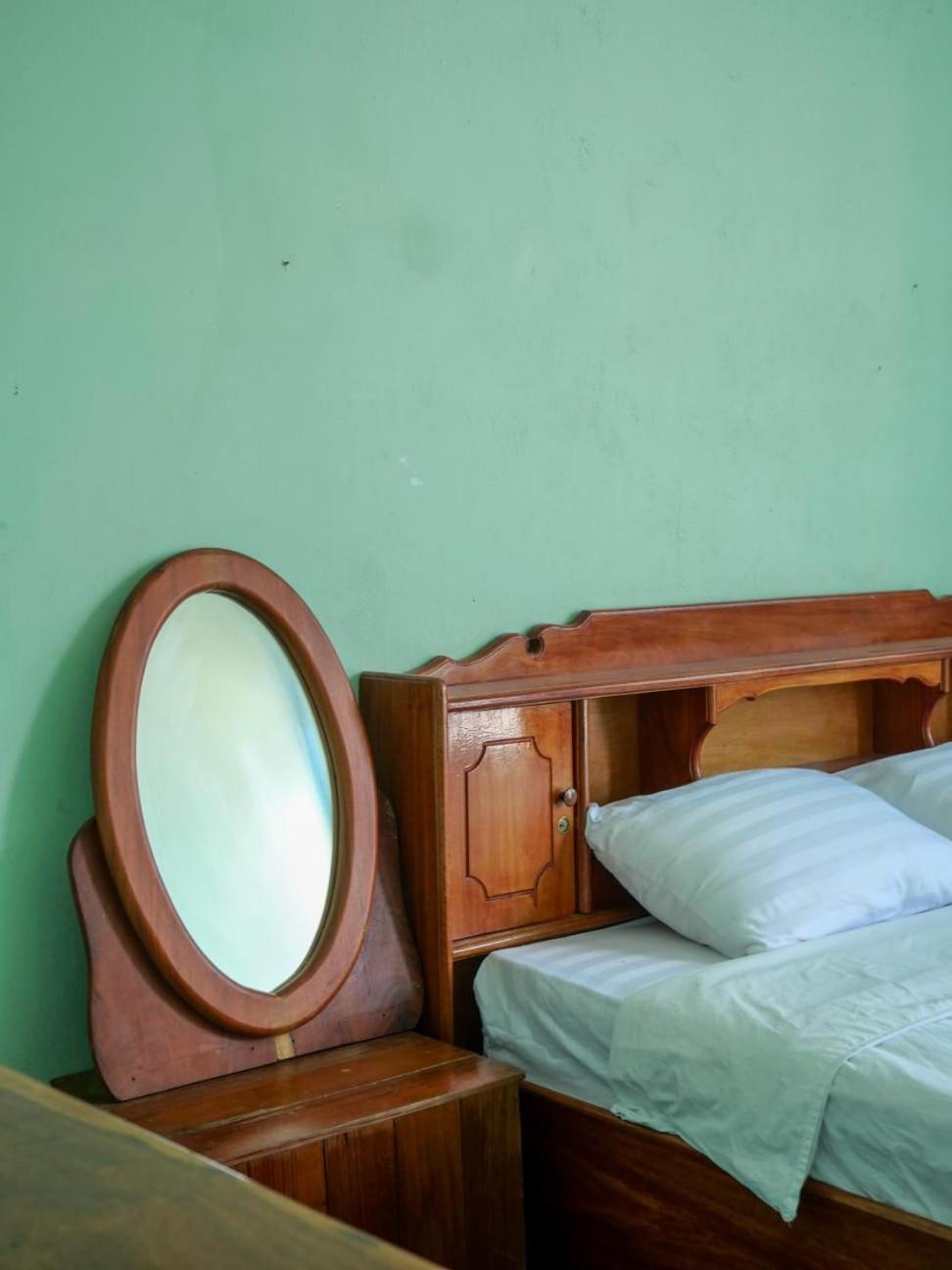 Kfg Guesthouse ท่าแขก ภายนอก รูปภาพ